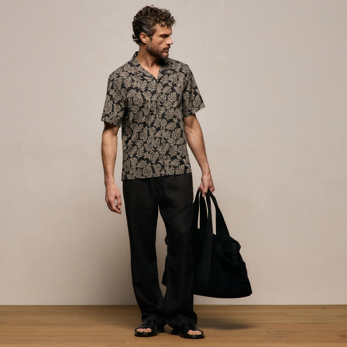 Palm Printed Shirt in Black/Stone Pigment | James Perse Los Angeles