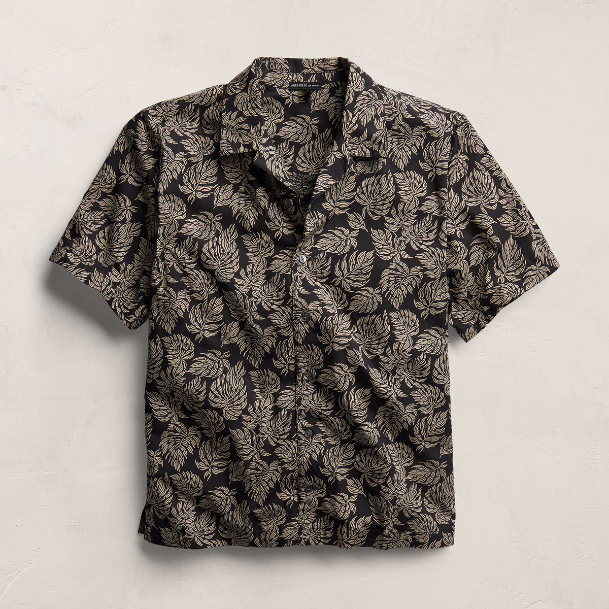 Palm Printed Shirt in Black/Stone Pigment | James Perse Los Angeles