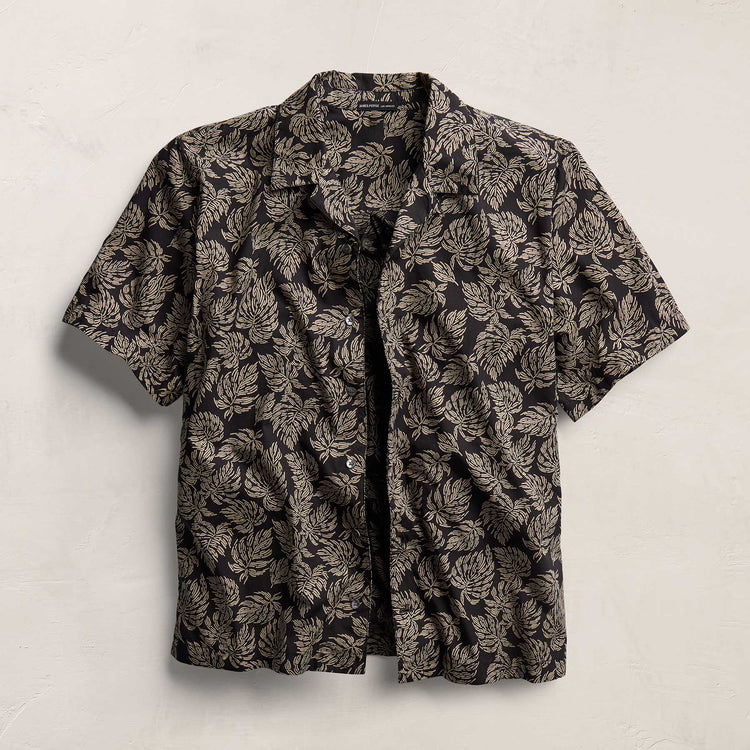 Palm Printed Shirt in Black/Stone Pigment | James Perse Los Angeles