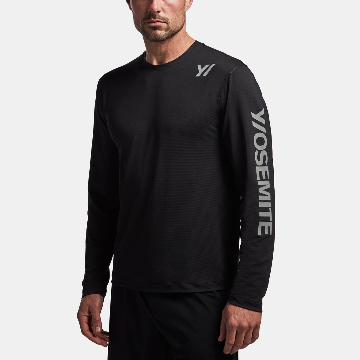 Y/OSEMITE Performance Ski Graphic Crew In Black | James Perse Los Angeles