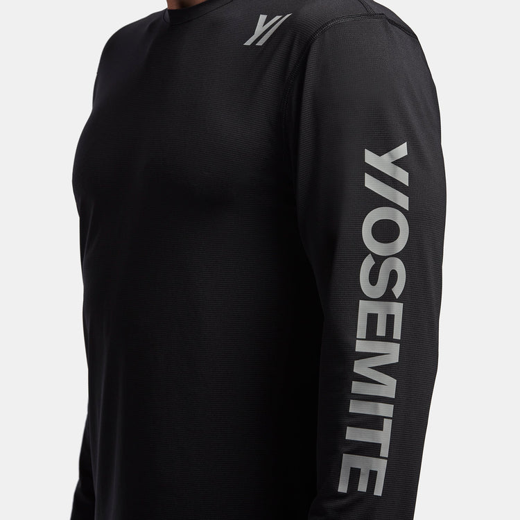 Y/OSEMITE Performance Ski Graphic Crew In Black | James Perse Los Angeles