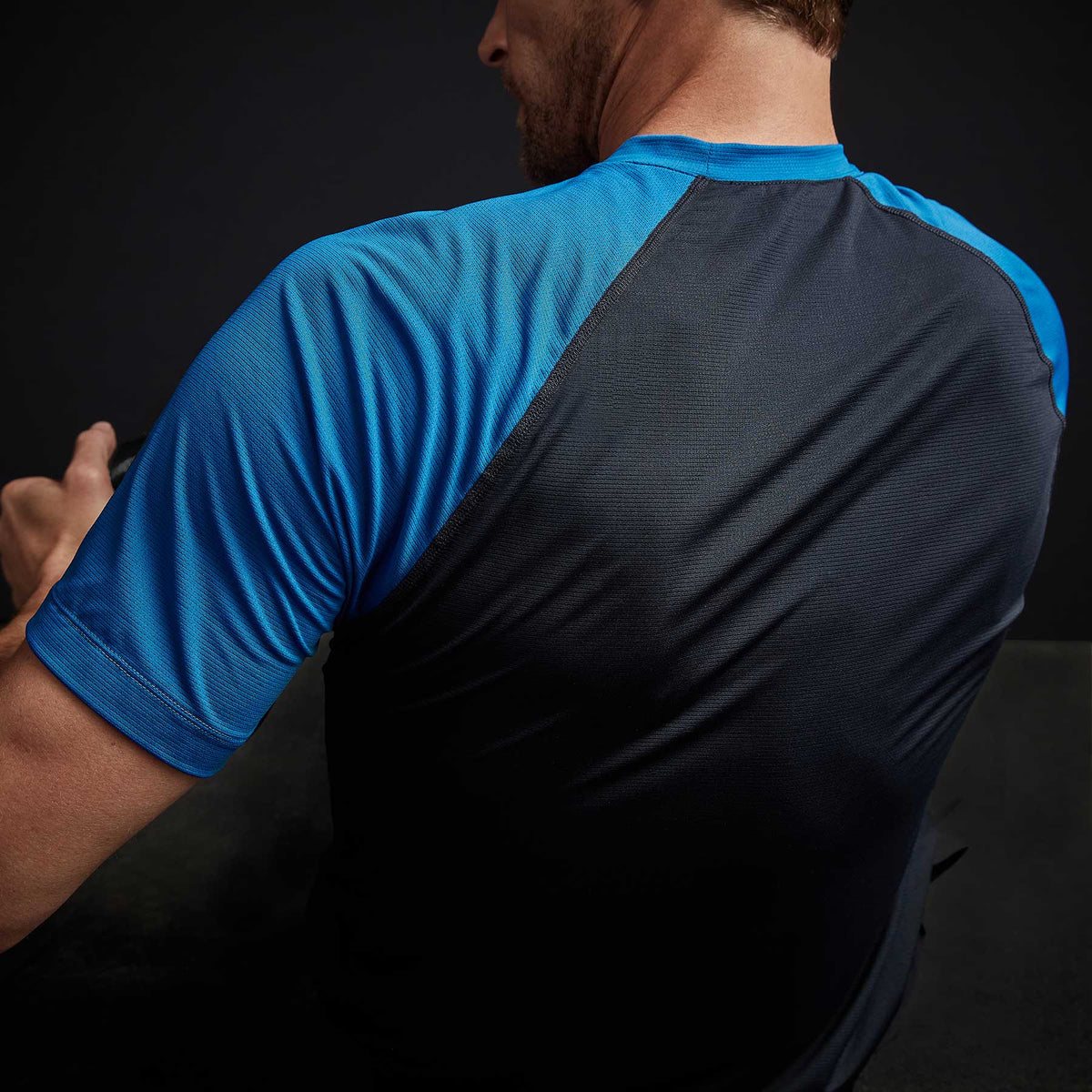 Two Tone Short Sleeve Raglan Crew in Deep/Baltic Blue | James Perse Los Angeles