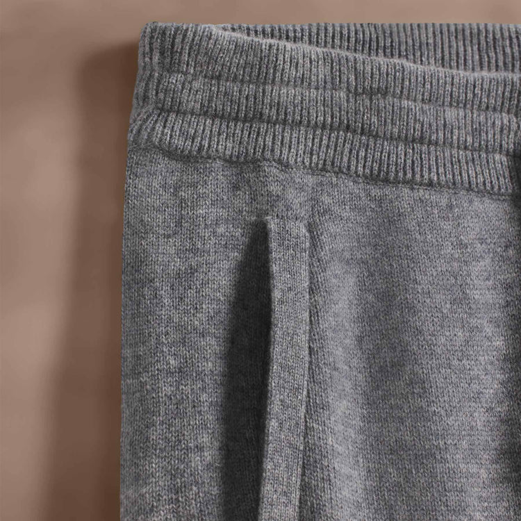 Recycled Cashmere Trucker Pant with Pockets in Heather Grey | James Perse Los Angeles
