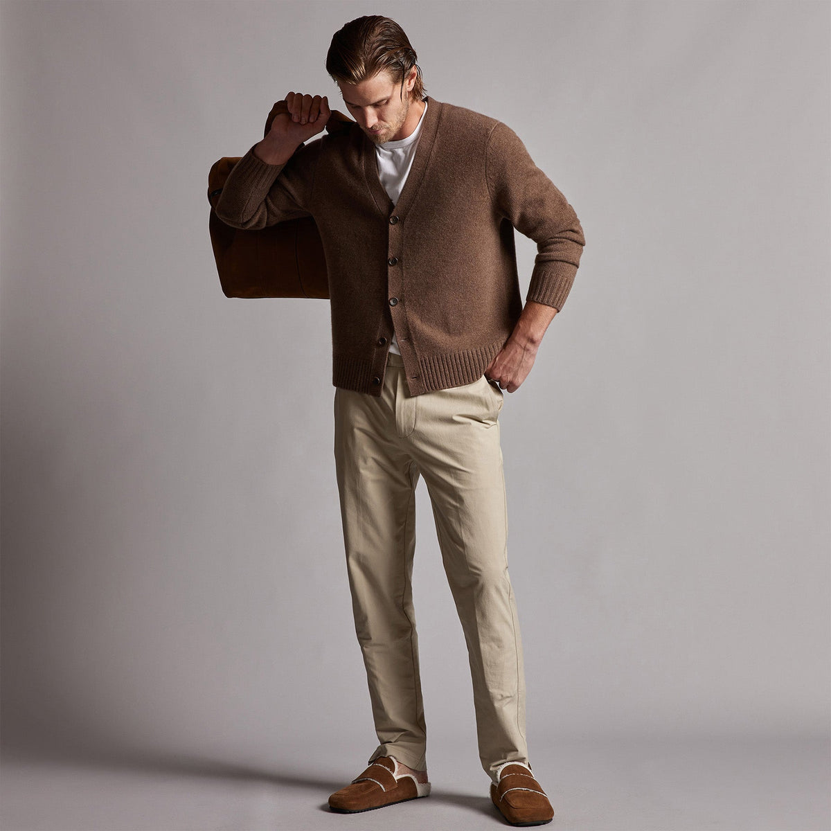 Recycled Cashmere Cardigan in Fox | James Perse Los Angeles
