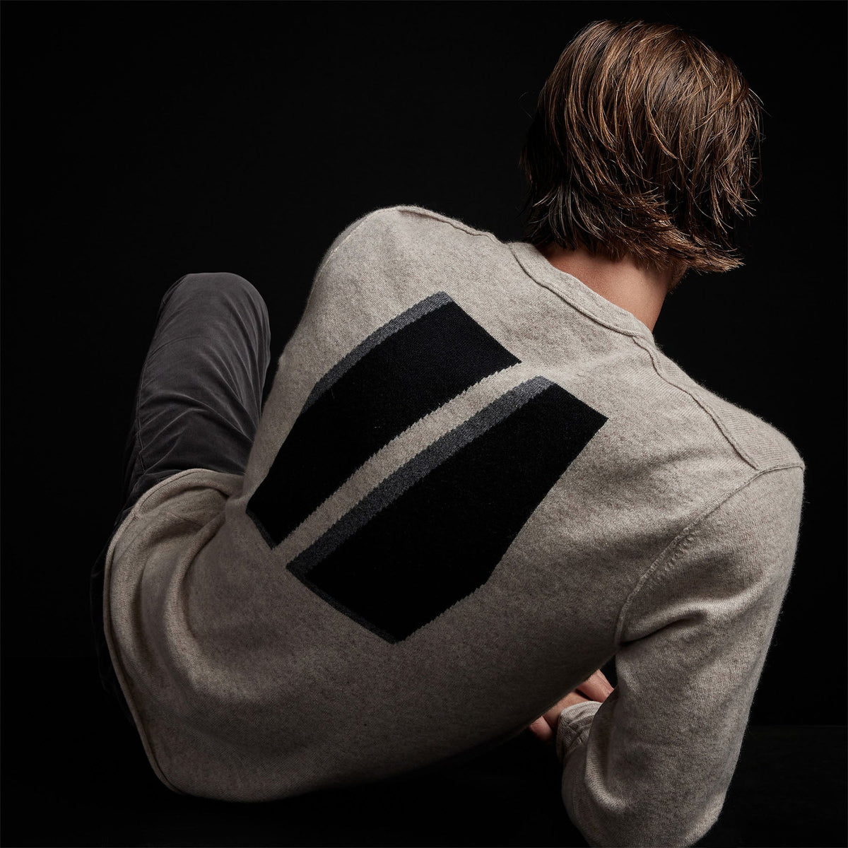 Crew Neck W/ Double Bar Intarsia in Stone | James Perse Los Angeles