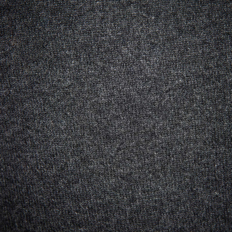 Cashmere Deconstructed Henley in Anthracite | James Perse Los Angeles