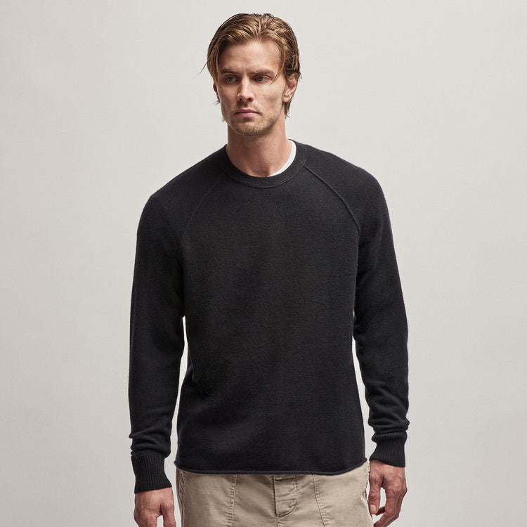 Recycled Cashmere Raglan in Black | James Perse Los Angeles