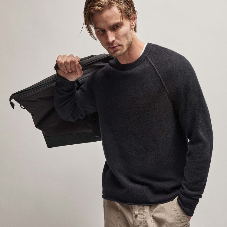 Recycled Cashmere Raglan in Black | James Perse Los Angeles