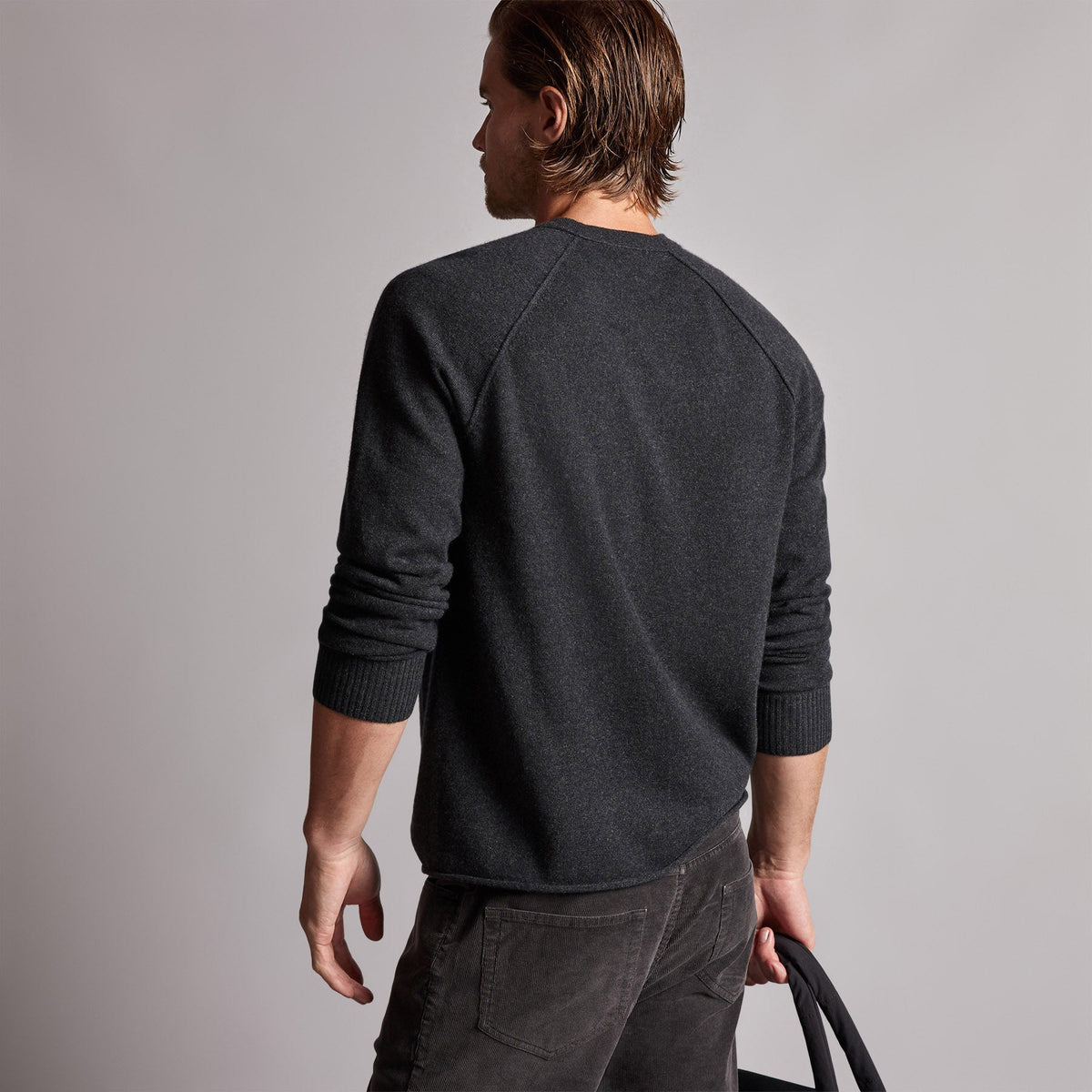Recycled Cashmere Raglan in Coal | James Perse Los Angeles