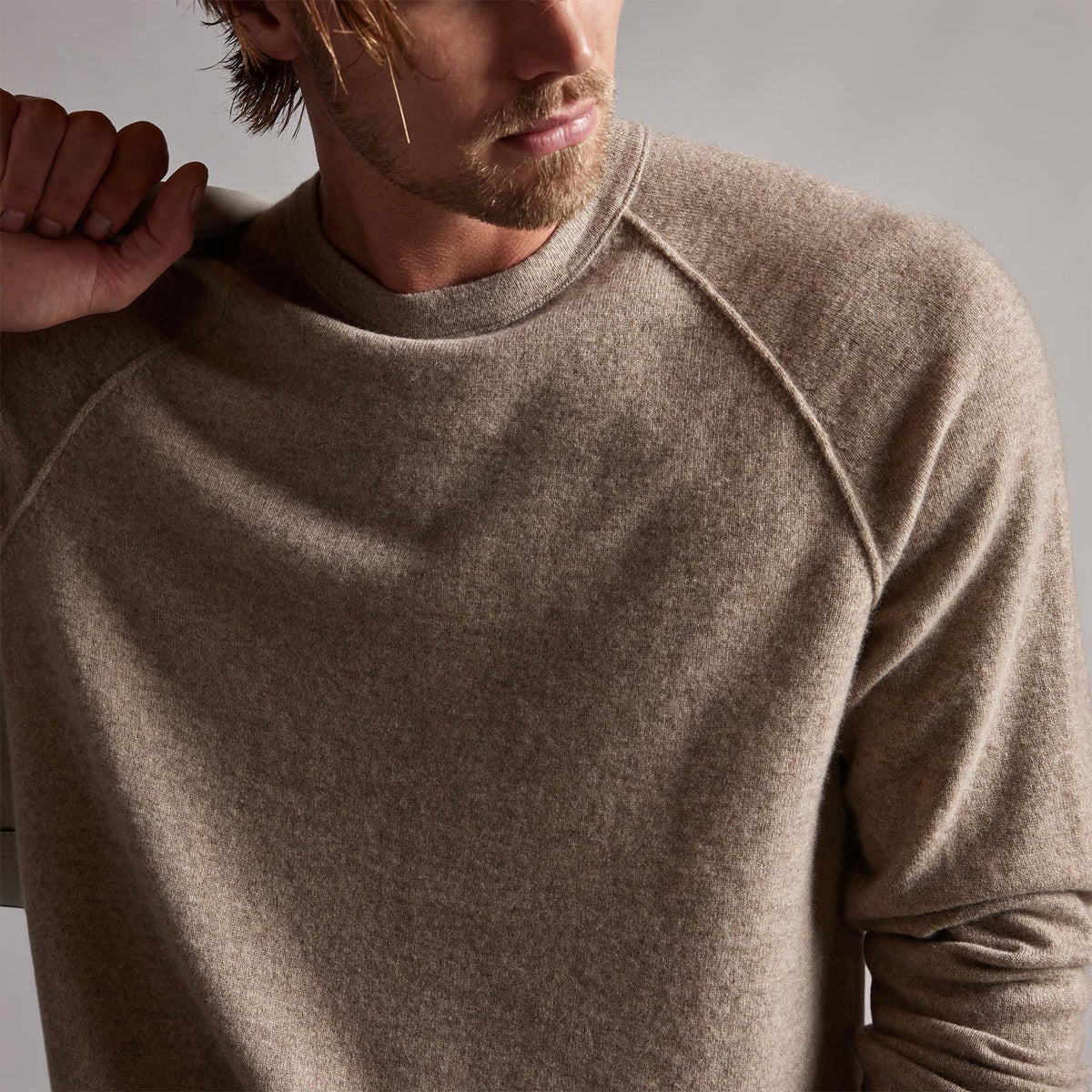 Recycled Cashmere Raglan in Coyote | James Perse Los Angeles