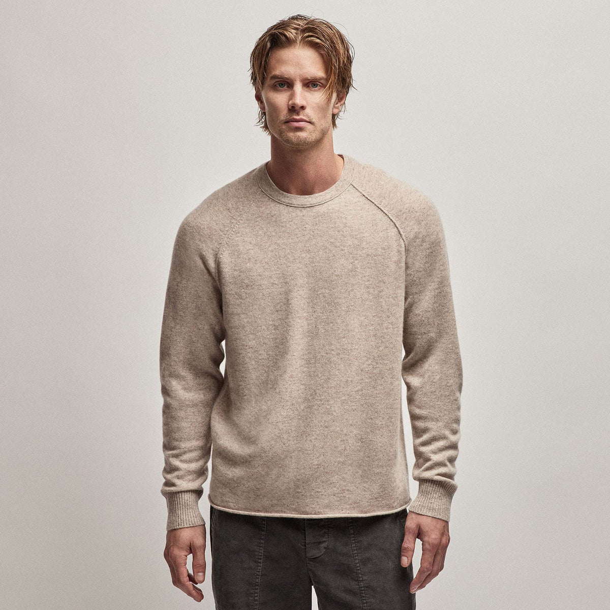 Recycled Cashmere Raglan in Stone | James Perse Los Angeles