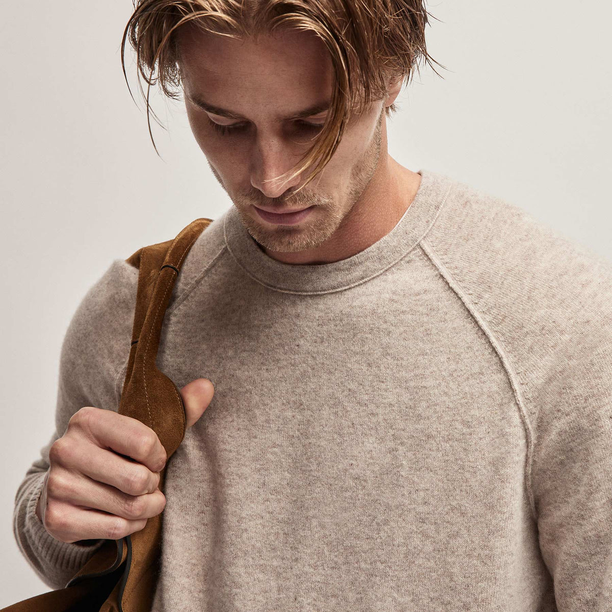 Recycled Cashmere Raglan in Stone | James Perse Los Angeles