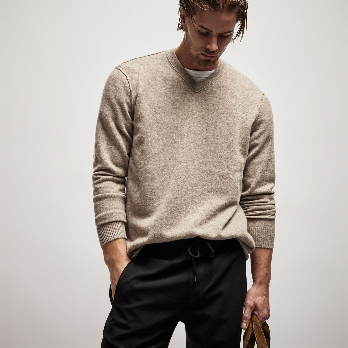 Cashmere V Neck Sweater in Coyote | James Perse Los Angeles