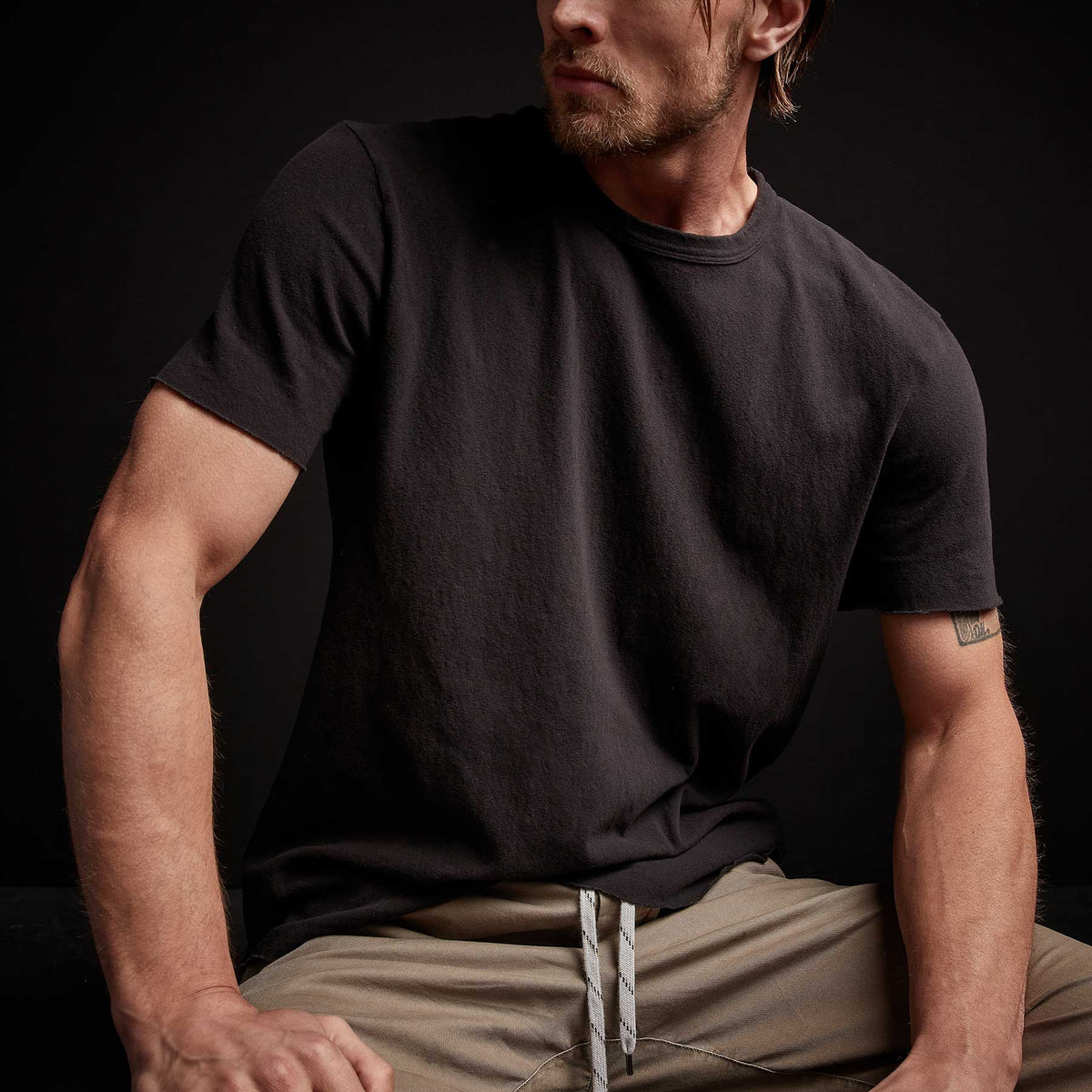 Recycled Brushed Jersey Crew Neck - Black | James Perse Los Angeles