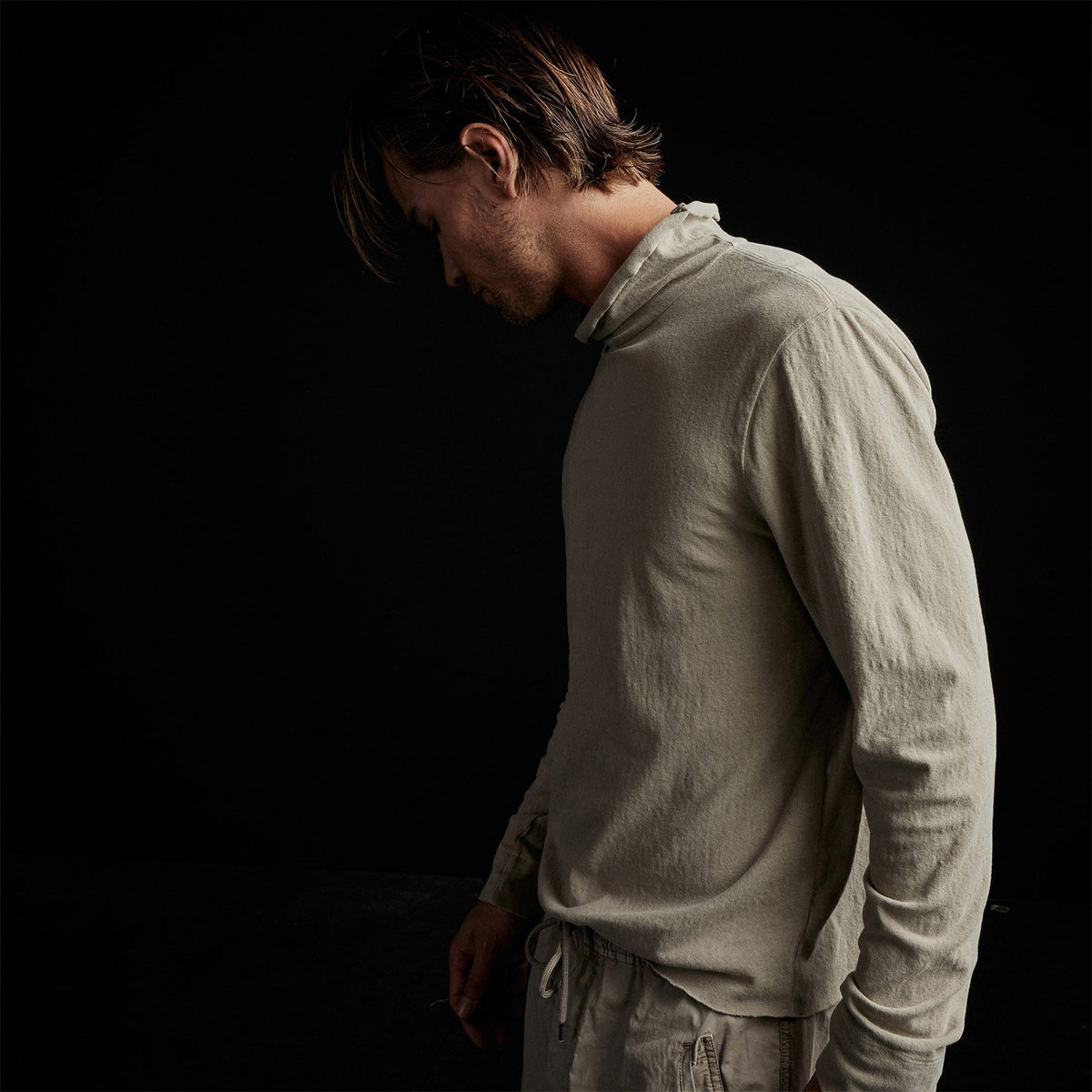 Brushed Jersey Funnel Neck in String Pigment | James Perse Los Angeles 