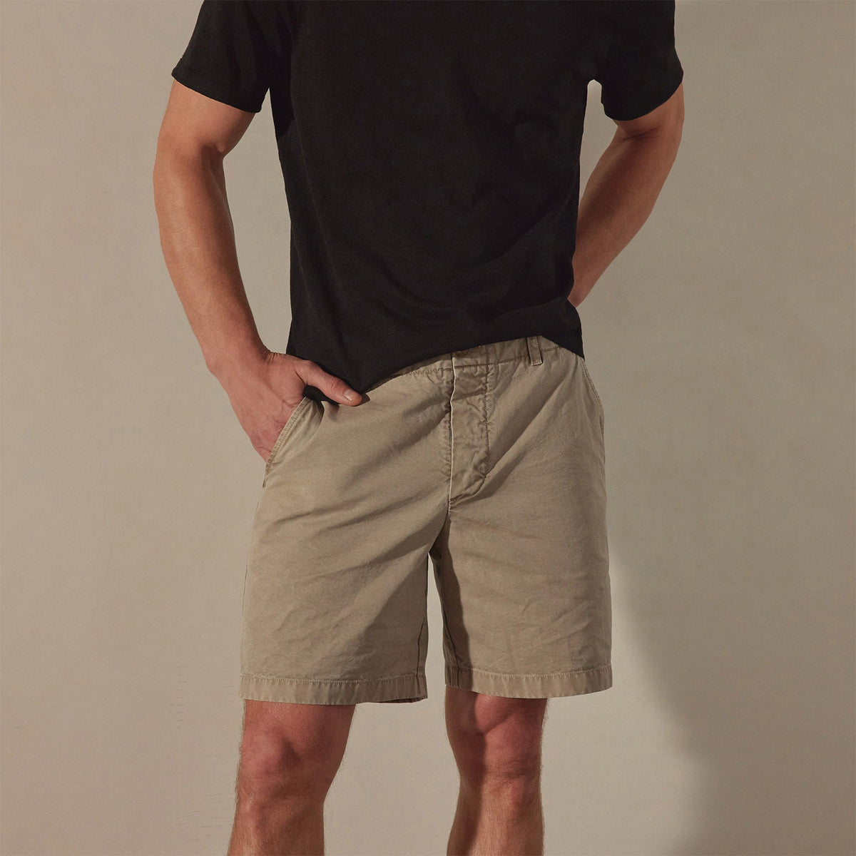 Relaxed Fit Work Short in Toast Pigment | James Perse Los Angeles