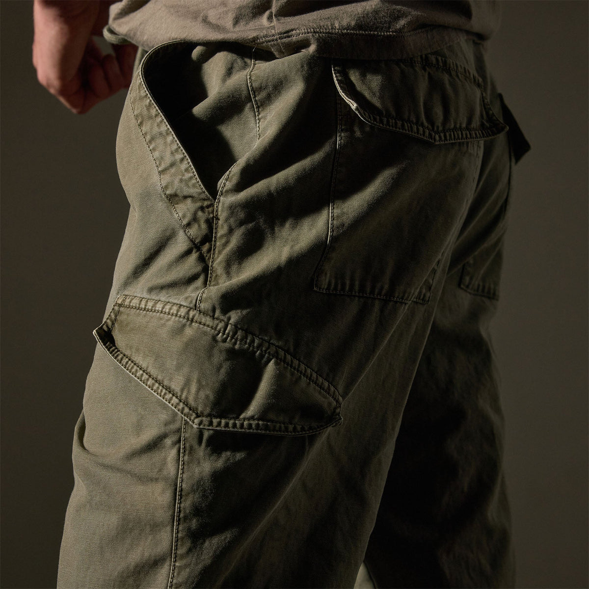 Reverse Twill Utility Pant  in Trooper Pigment | James Perse Los Angeles