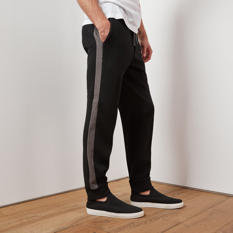 Collegiate Sweatpant  In Black/Carbon | James Perse Los Angeles