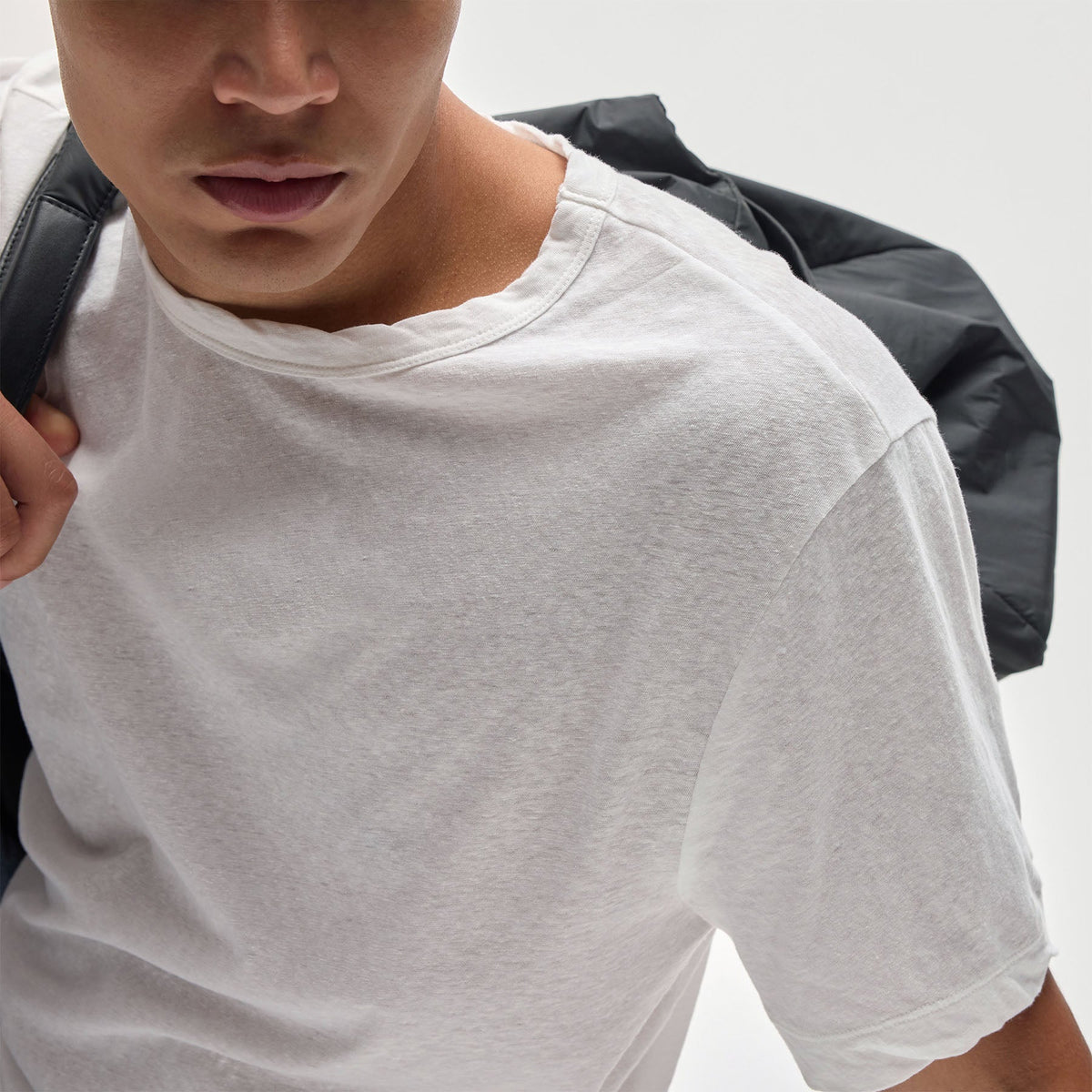 Recycled Cotton Jersey Crew in White | James Perse Los Angeles