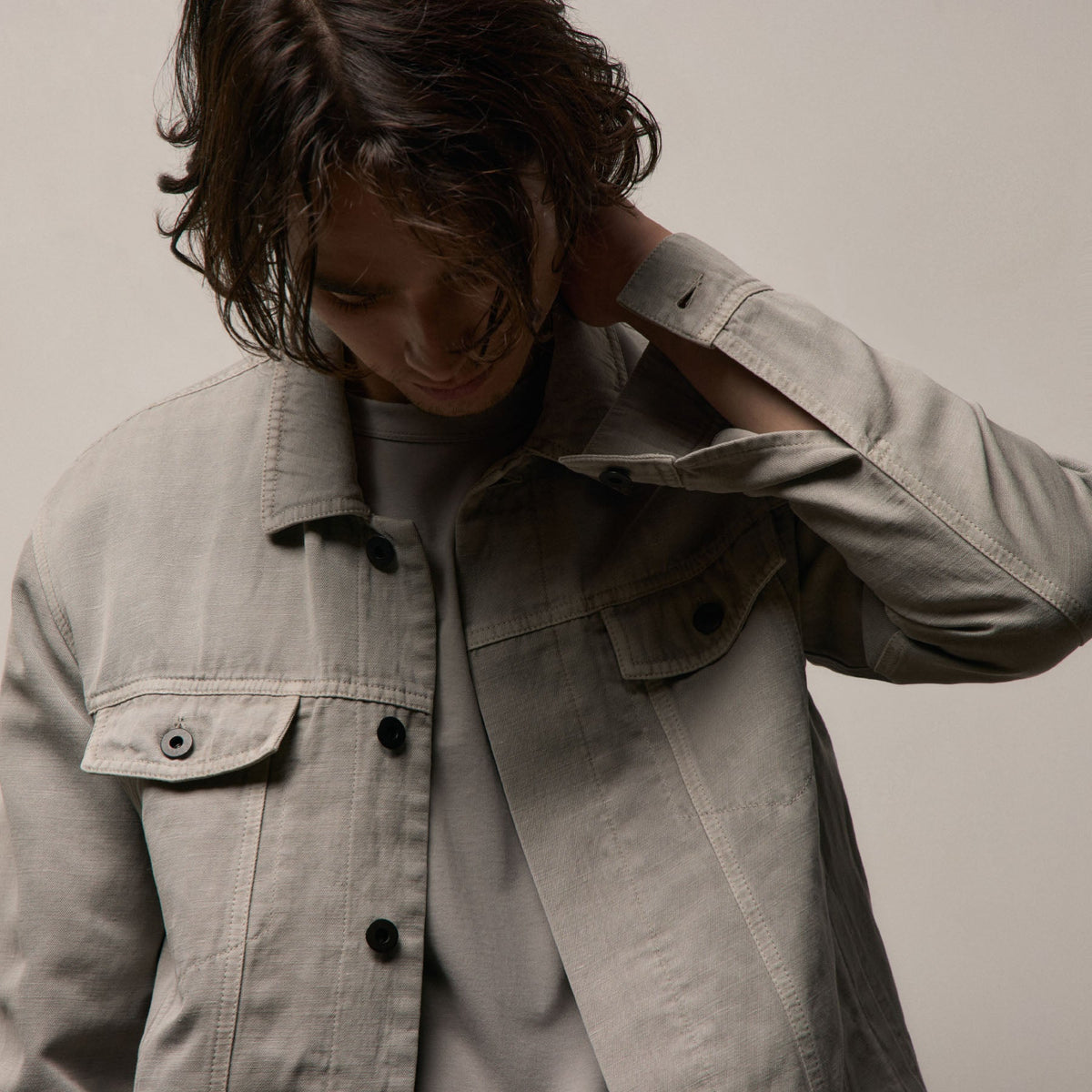 Cotton Linen Twill Trucker Jacket in Fog Pigment | James Perse Los Angeles