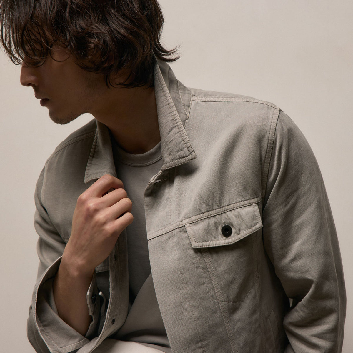 Cotton Linen Twill Trucker Jacket in Fog Pigment | James Perse Los Angeles