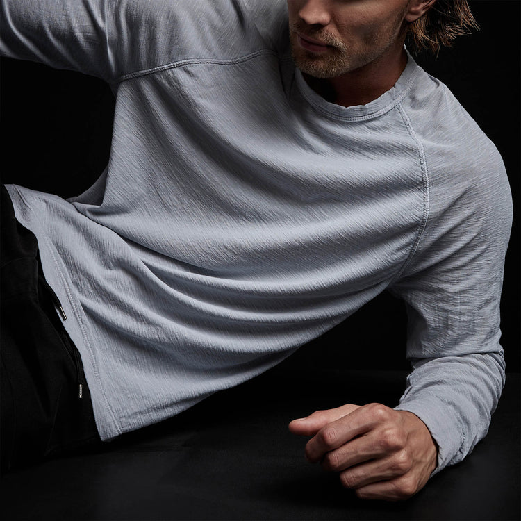 Inside Out Raglan Crew in Blue Fog Pigment | James Perse Los Angeles