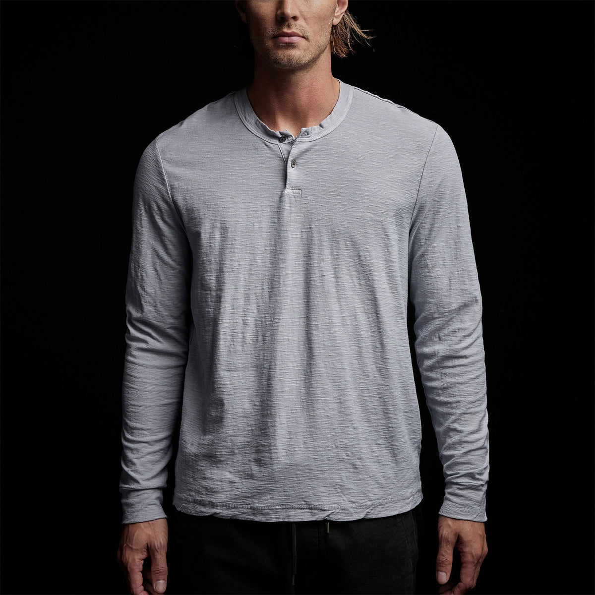 Inside Out Henley in Blue Fog Pigment | James Perse Los Angeles