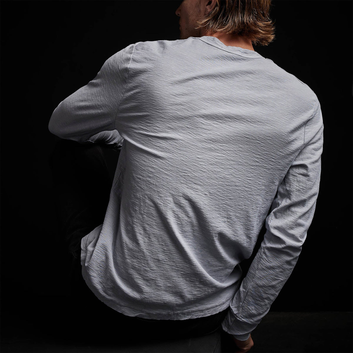 Inside Out Henley in Blue Fog Pigment | James Perse Los Angeles