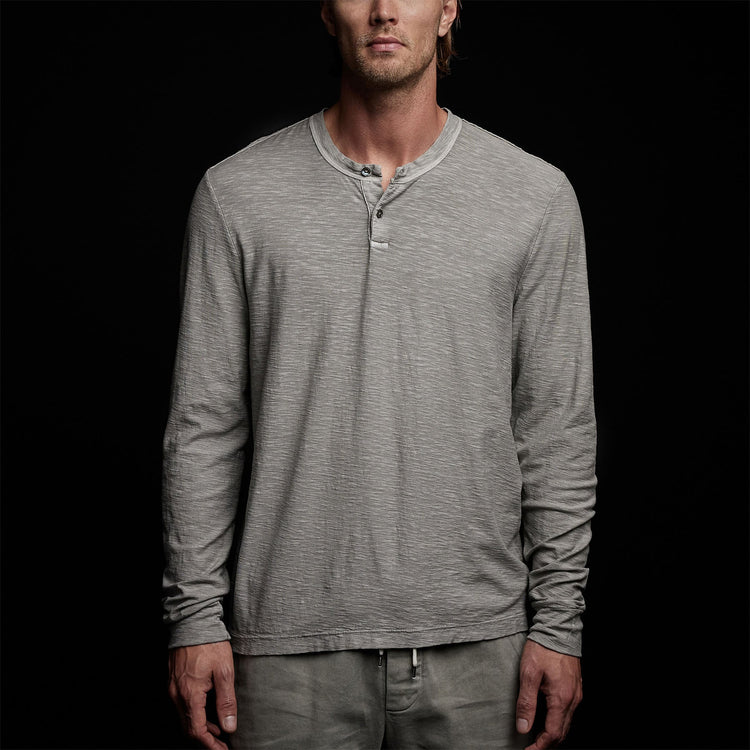 Inside Out Henley in Concrete Pigment | James Perse Los Angeles