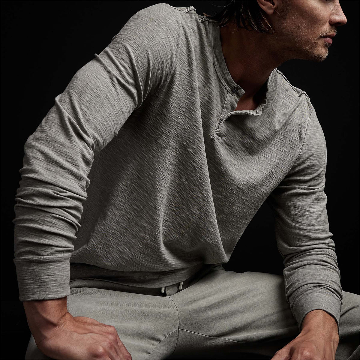 Inside Out Henley in Concrete Pigment | James Perse Los Angeles