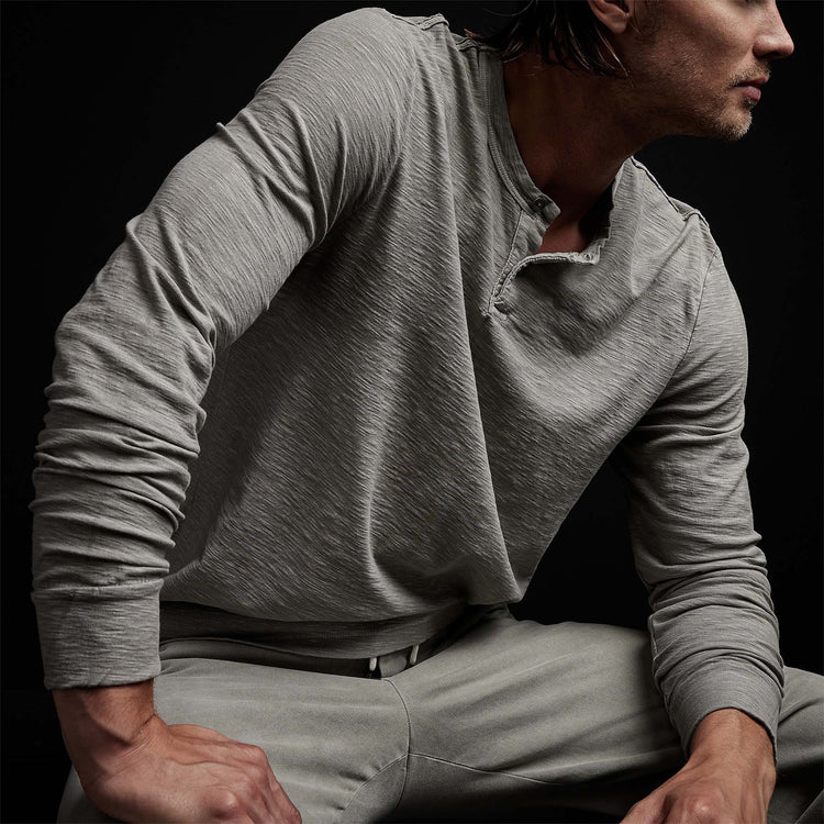 Inside Out Henley in Concrete Pigment | James Perse Los Angeles