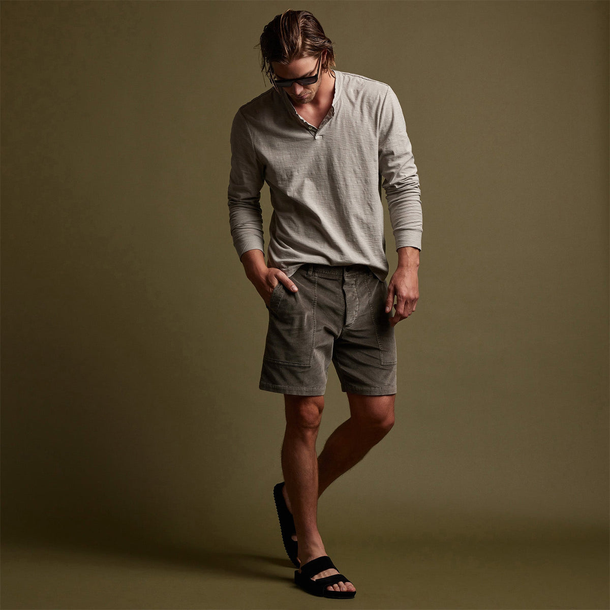 Venice Beach Corduroy Short in River Rock Pigment | James Perse Los Angeles