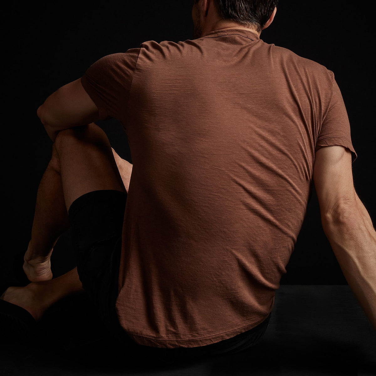 Recycled Lotus Jersey Pocket Tee in Malt | James Perse Los Angeles