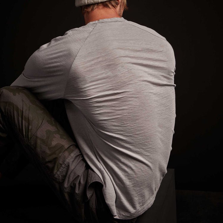 Recycled Lotus Jersey Raglan Crew in Ore | James Perse Los Angeles