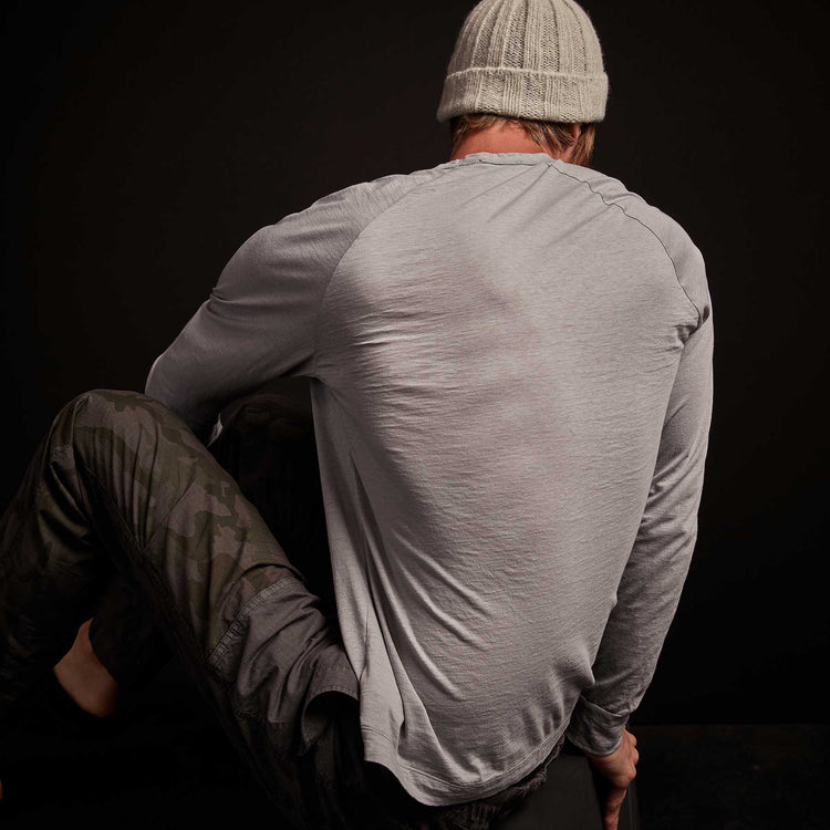 Recycled Lotus Jersey Raglan Crew in Ore | James Perse Los Angeles