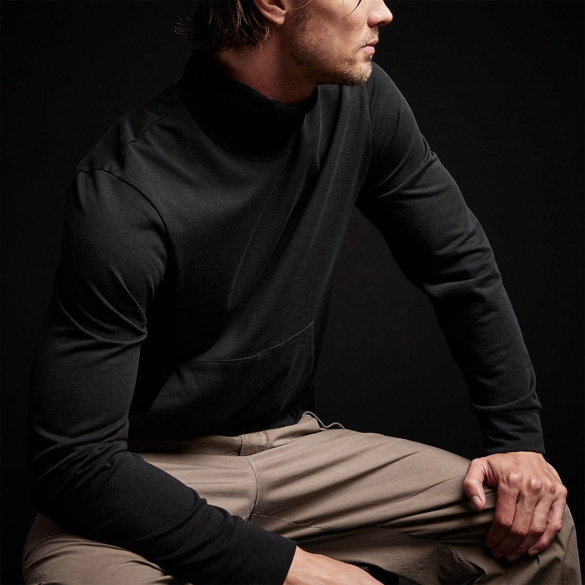 French Terry Funnel Neck in Black | James Perse Los Angeles 