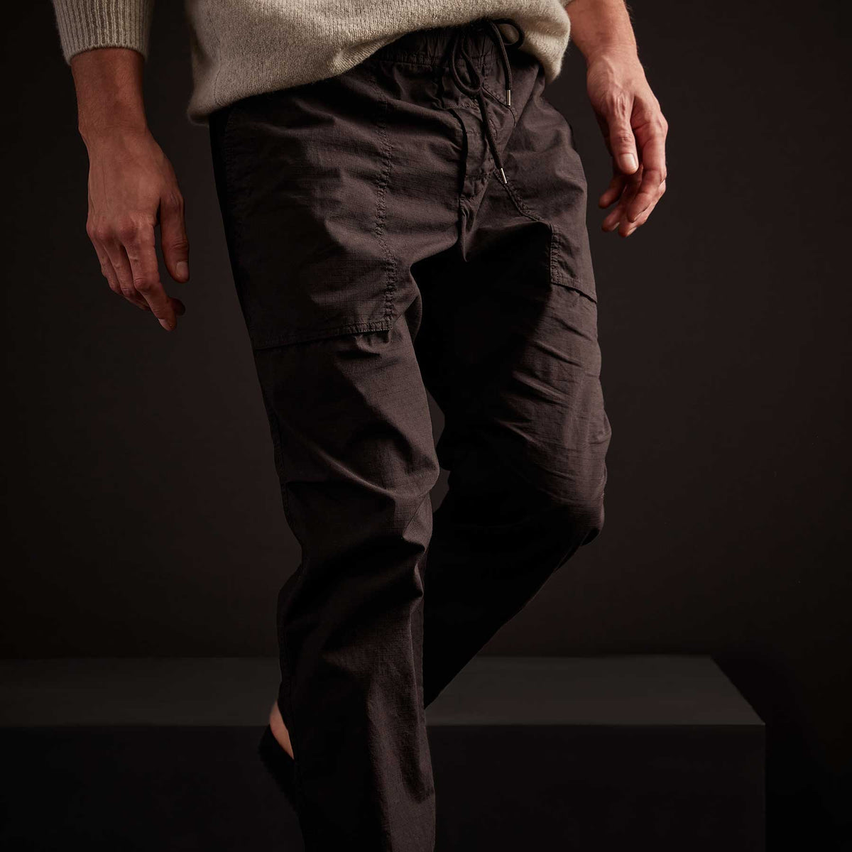 Rip Stop Utility Pant in Black | James Perse Los Angeles