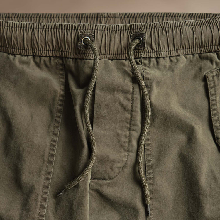 Multi Pocket Flight Pant in Army Green Pigment | James Perse Los Angeles