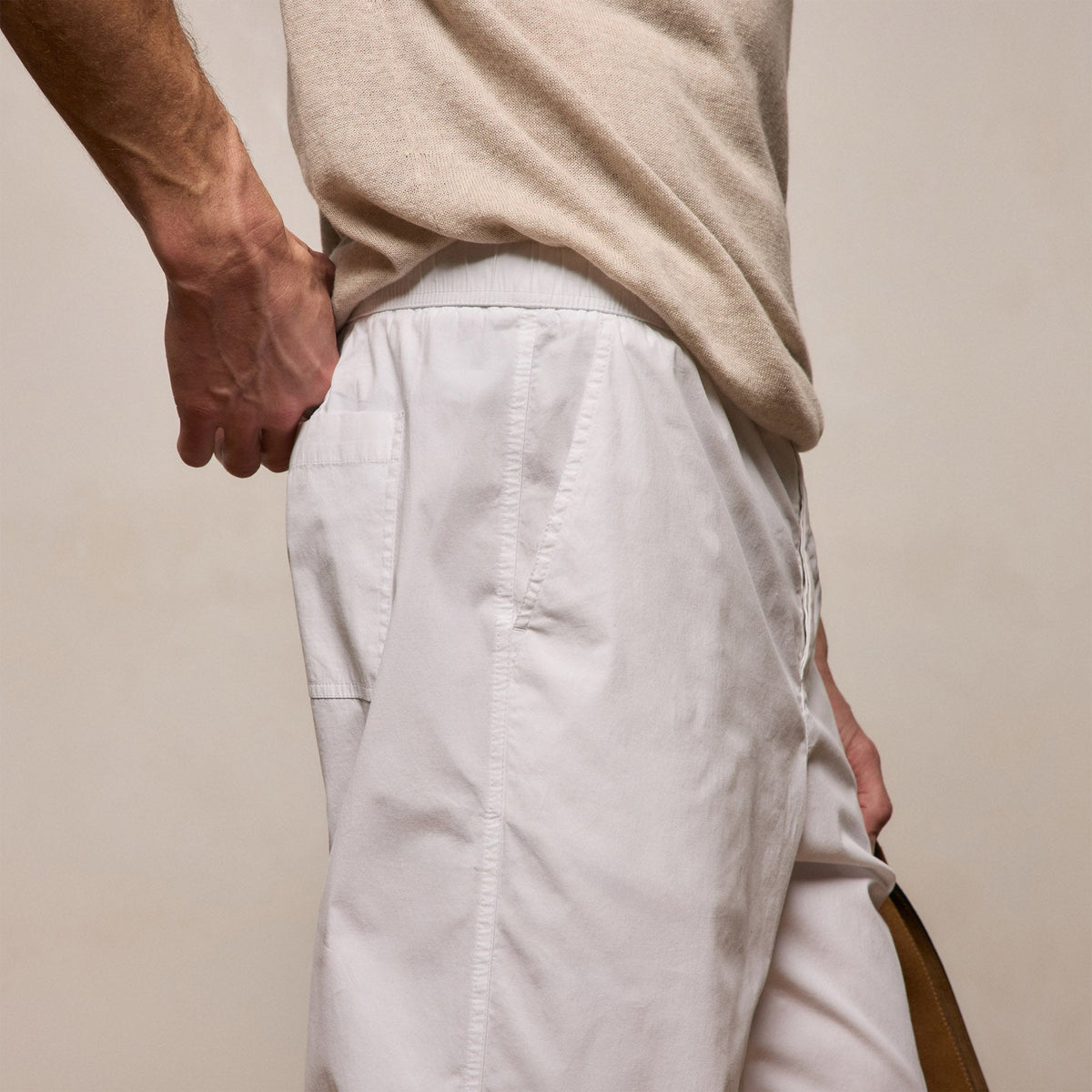 Stretch Poplin Drawstring Pant in White | James Perse Los Angeles