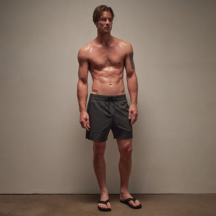 Stretch Rip Stop Stripe Short in Carbon/Black | James Perse Los Angeles