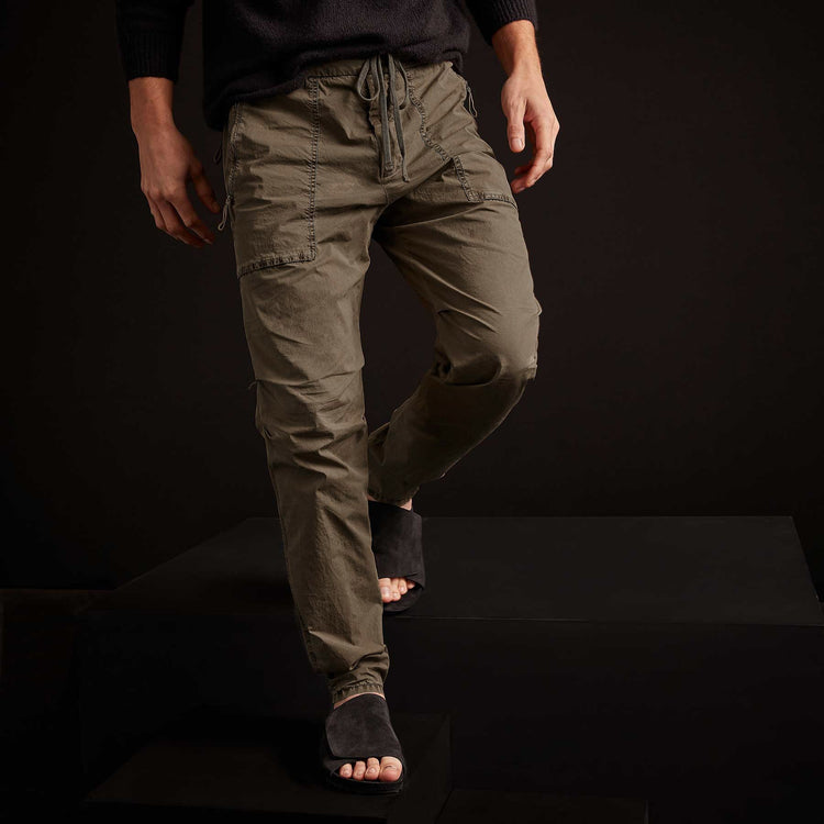 Stretch Poplin Zip Pocket Pant - Platoon Pigment | James Perse Los Angeles