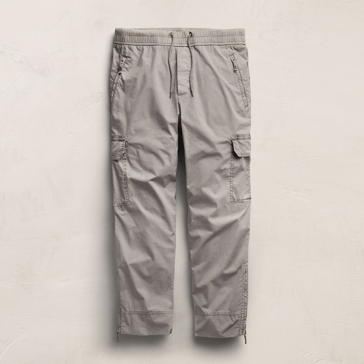 Parachute Poplin Cargo in Fog Pigment | James Perse Los Angeles