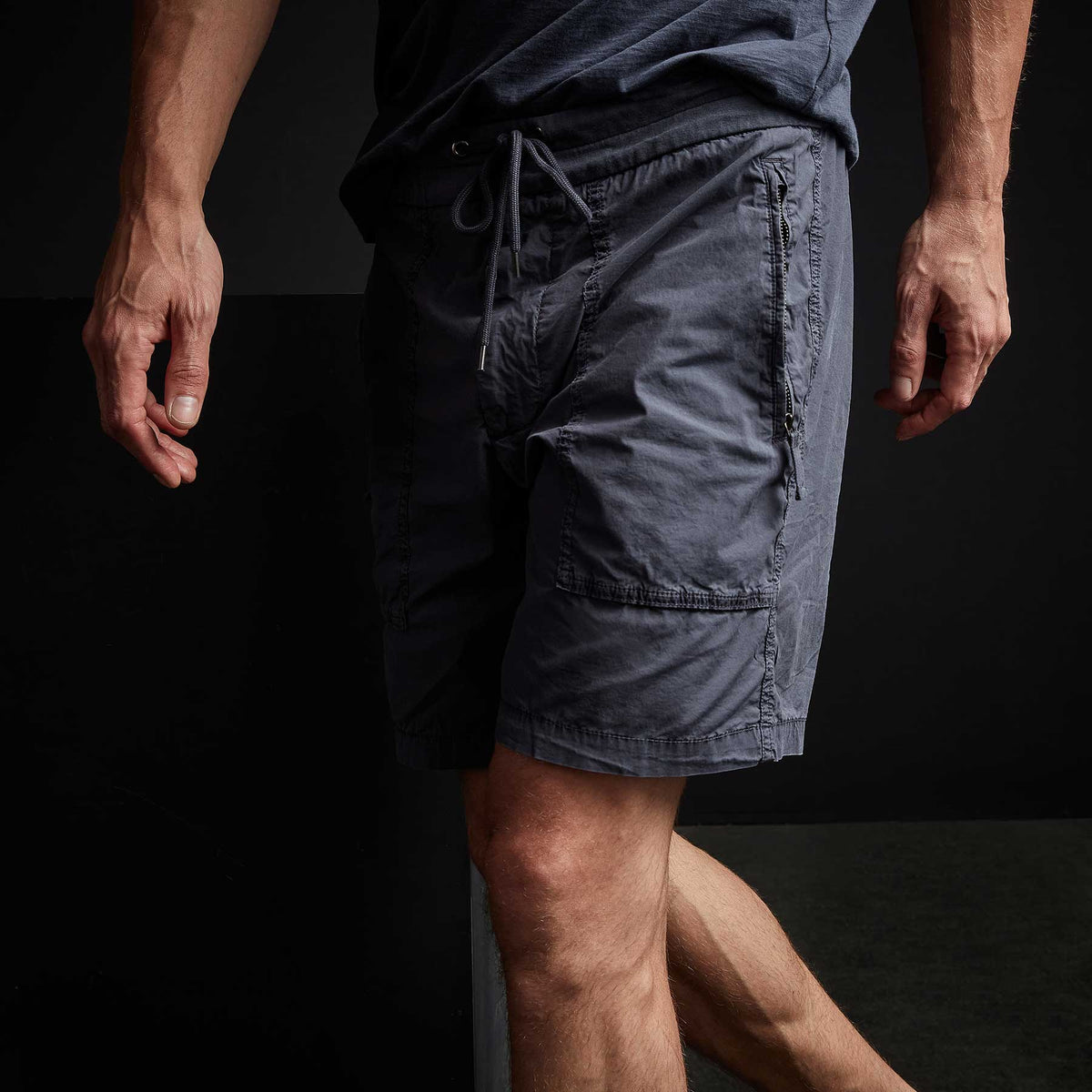 Zipper Pocket Short in Titan Pigment | James Perse Los Angeles