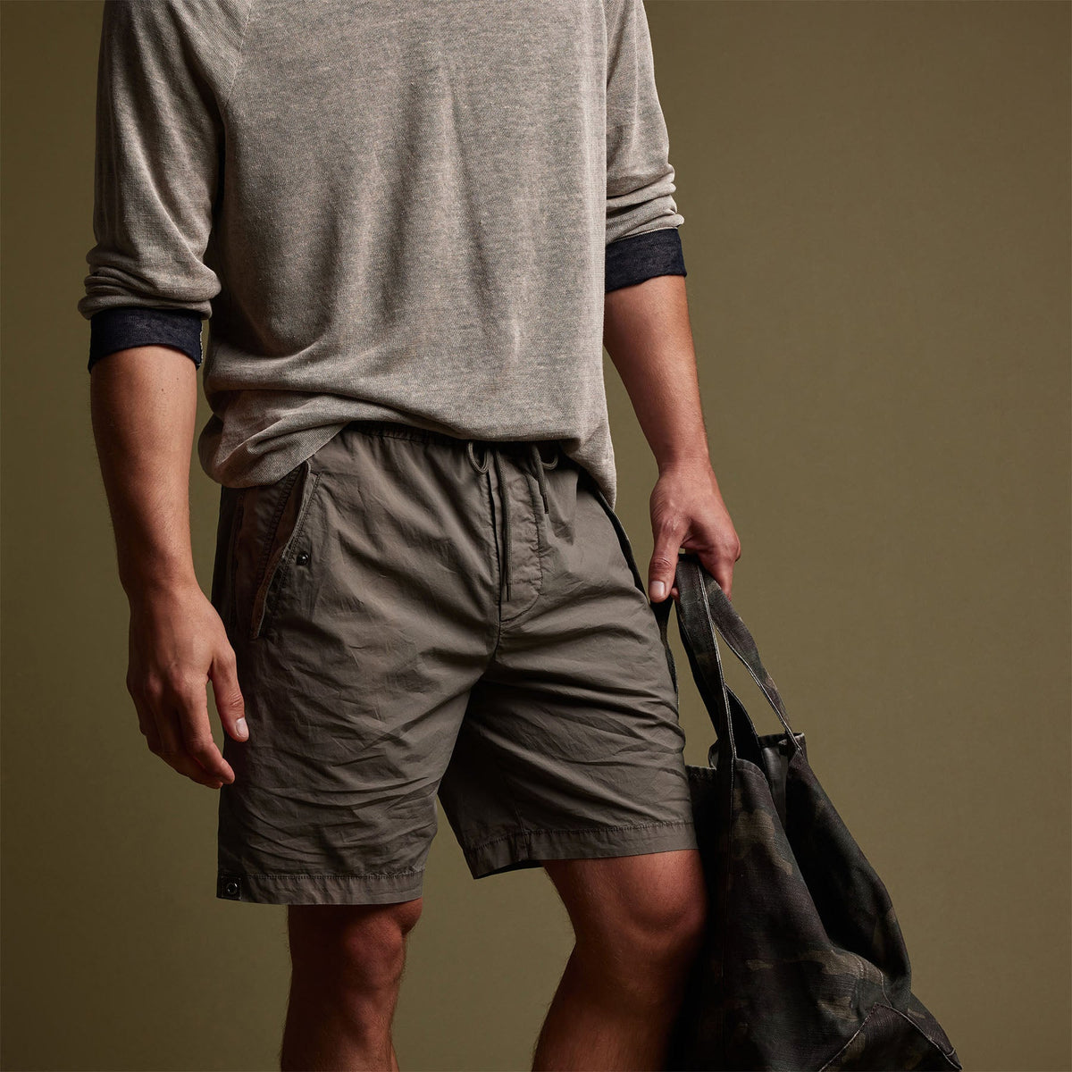 Parachute Flight Short in River Rock Pigment | James Perse Los Angeles