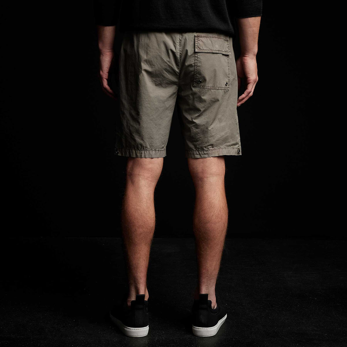 Parachute Flight Short in River Rock Pigment | James Perse Los Angeles