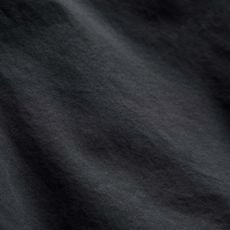 Parachute Poplin Cargo Short in Blue Noir Pigment | James Perse Los Angeles