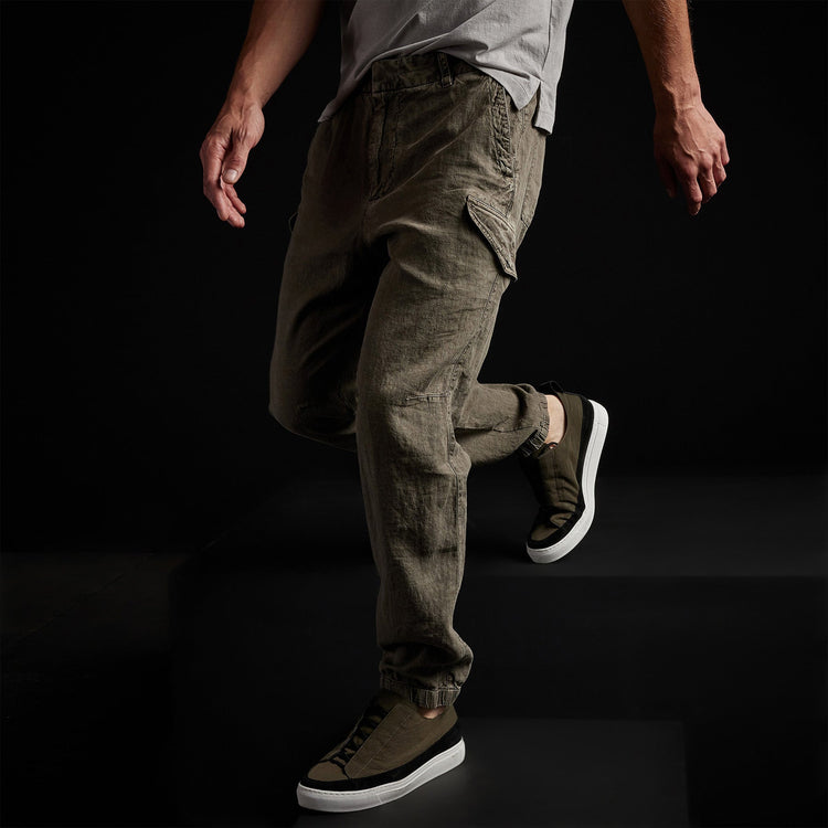 Slub Linen Cargo Pant in Platoon Pigment | James Perse Los Angeles