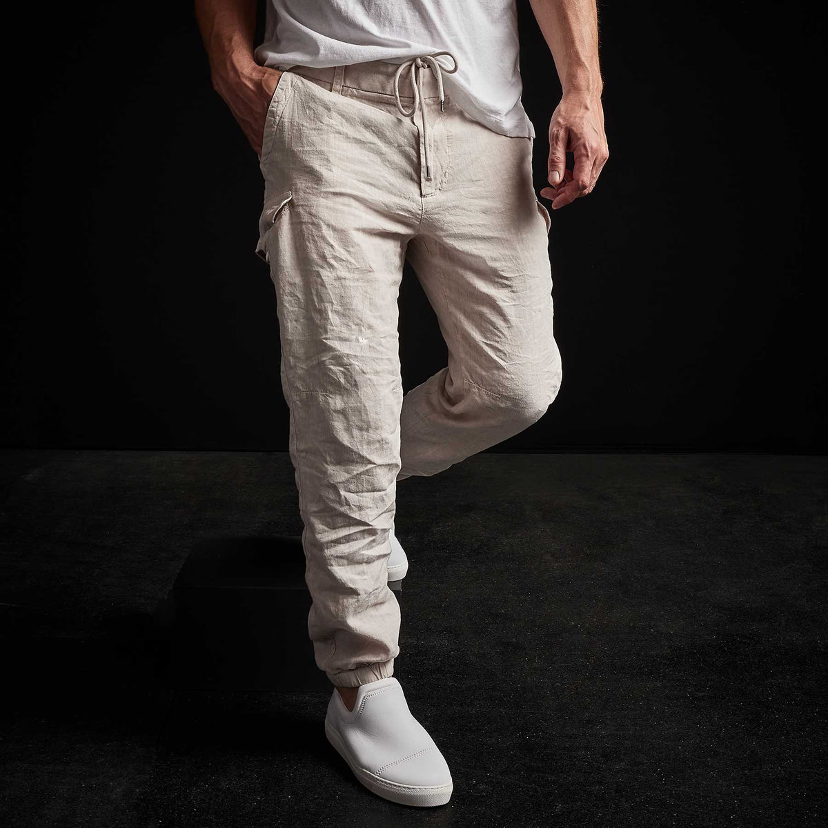 Slub Linen Cargo Pant in Salt Pigment | James Perse Los Angeles 