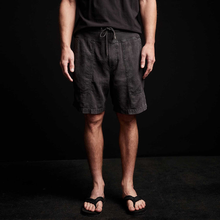Linen Utility Short in Magma Pigment | James Perse Los Angeles 