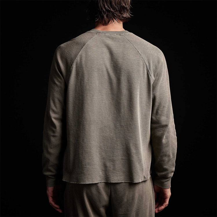 Long Sleeve Thermal Raglan in Ammo Pigment | James Perse Los Angeles 